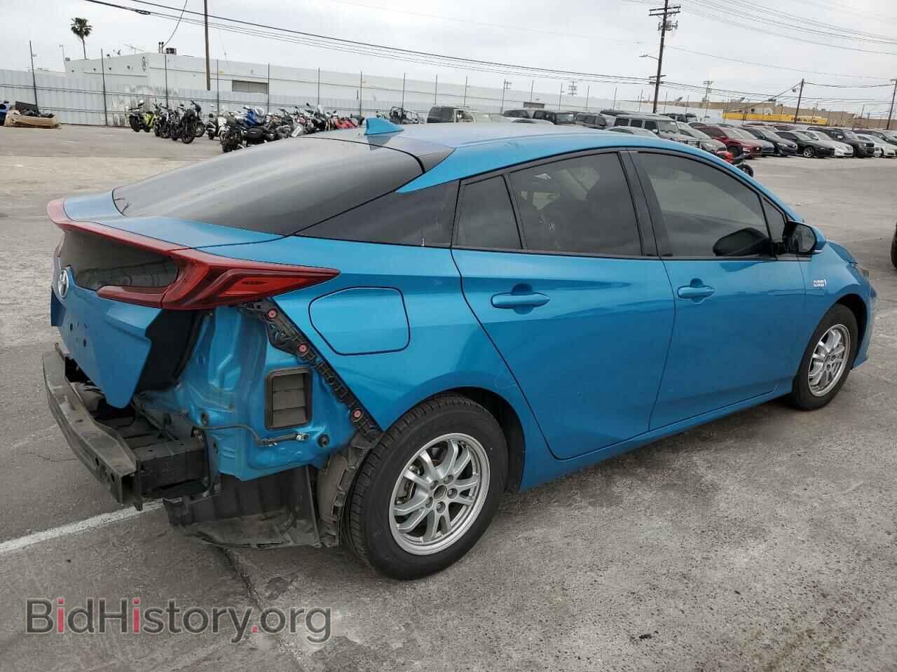 2017 TOYOTA PRIUS - VIN: JTDKARFP1H3064346 - Фото 3