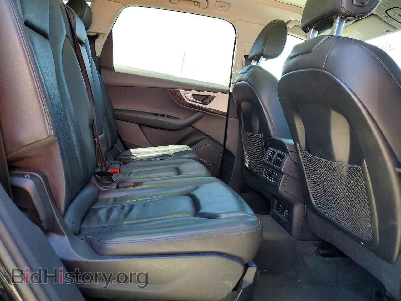 2018 AUDI Q7 - VIN: WA1LHAF73JD040402 - Photo 11