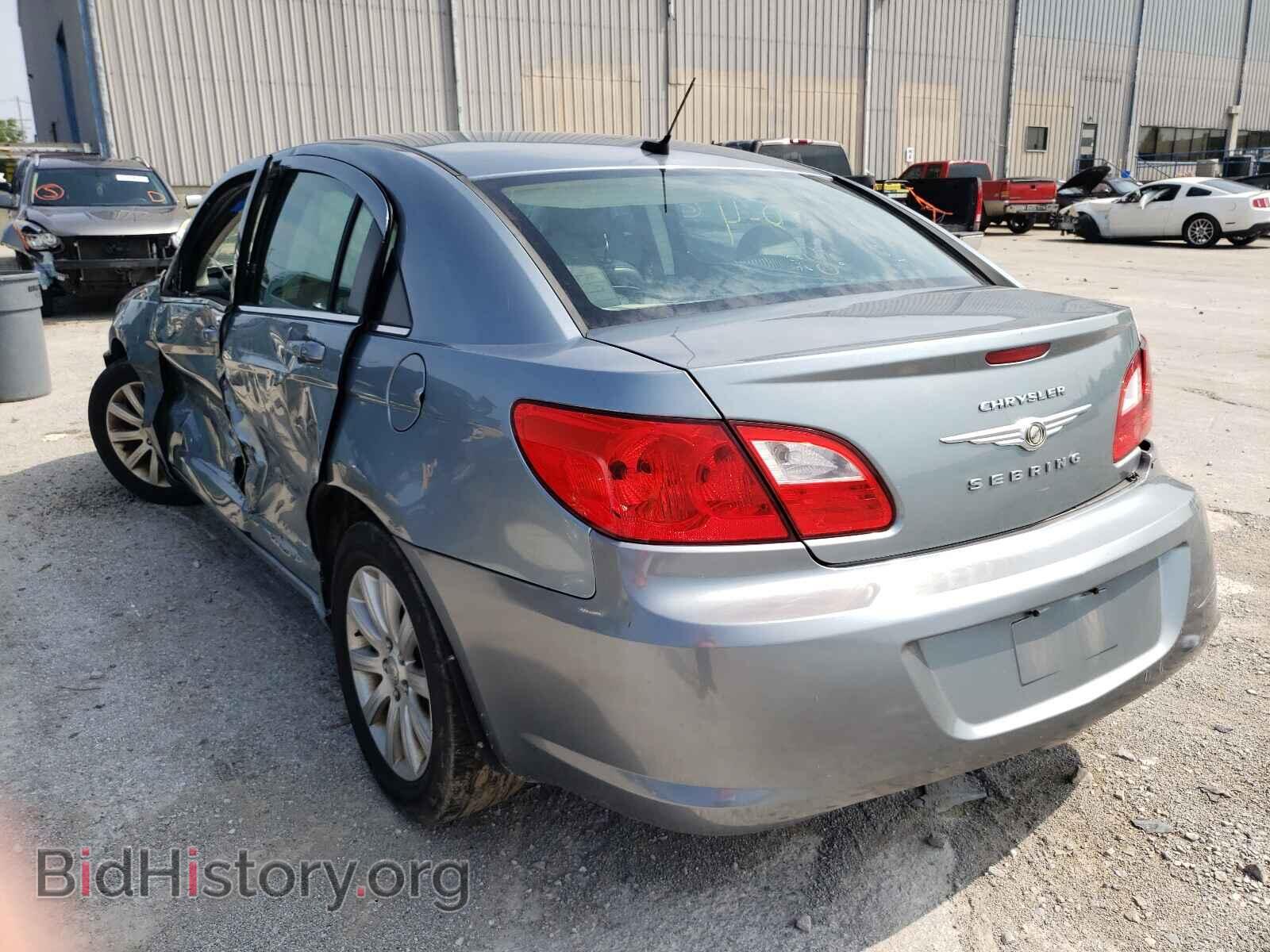2010 CHRYSLER SEBRING - VIN: 1C3CC5FB4AN152611 - Фото 3