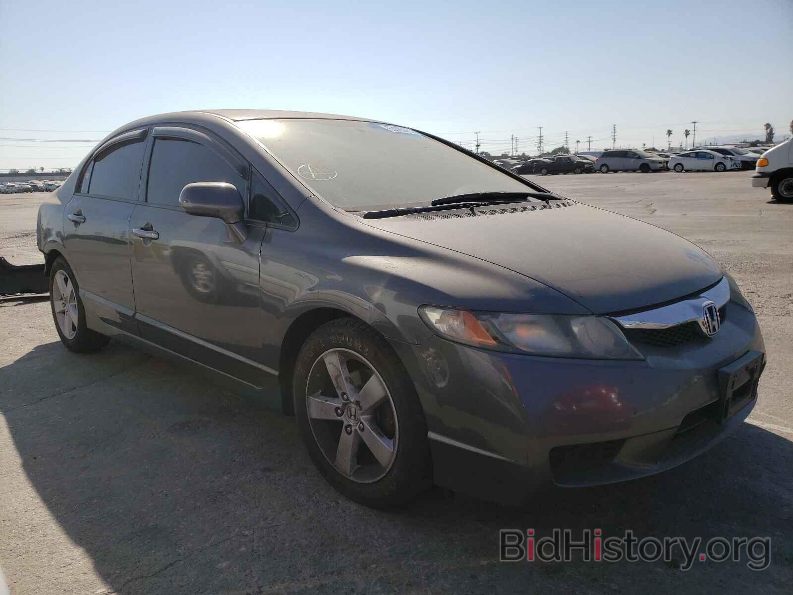 Photo 2HGFA1F6XAH313628 - HONDA CIVIC 2010