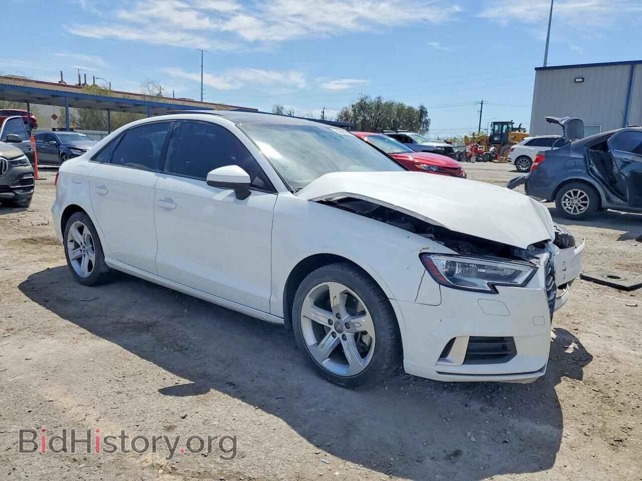 2017 AUDI A3 - VIN: WAUAUGFFXH1035645 - Фото 4