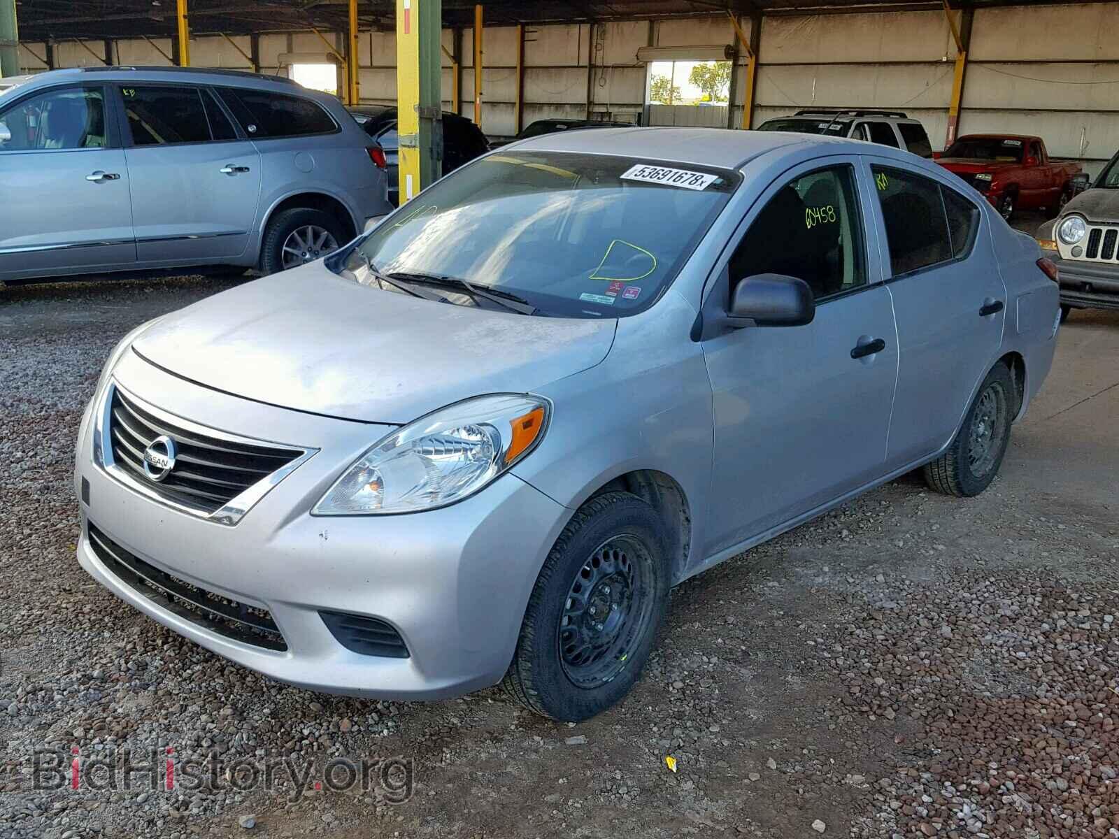 2013 NISSAN VERSA - VIN: 3N1CN7AP1DL886876 - Фото 2