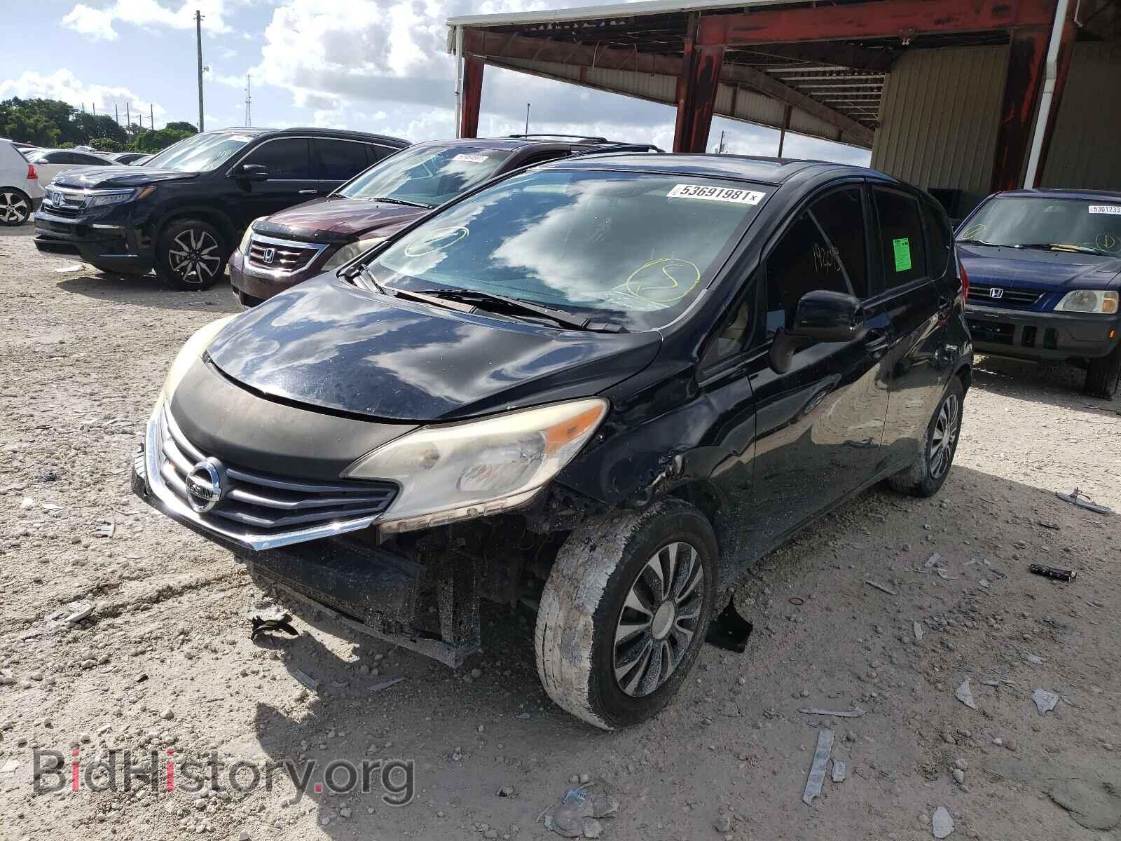 2014 NISSAN VERSA - VIN: 3N1CE2CP8EL360956 - Фото 2
