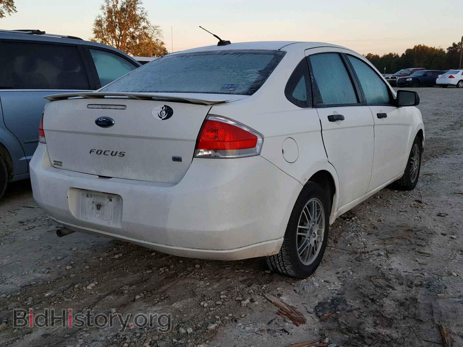 2011 FORD FOCUS - VIN: 1FAHP3FN8BW169580 - Photo 4