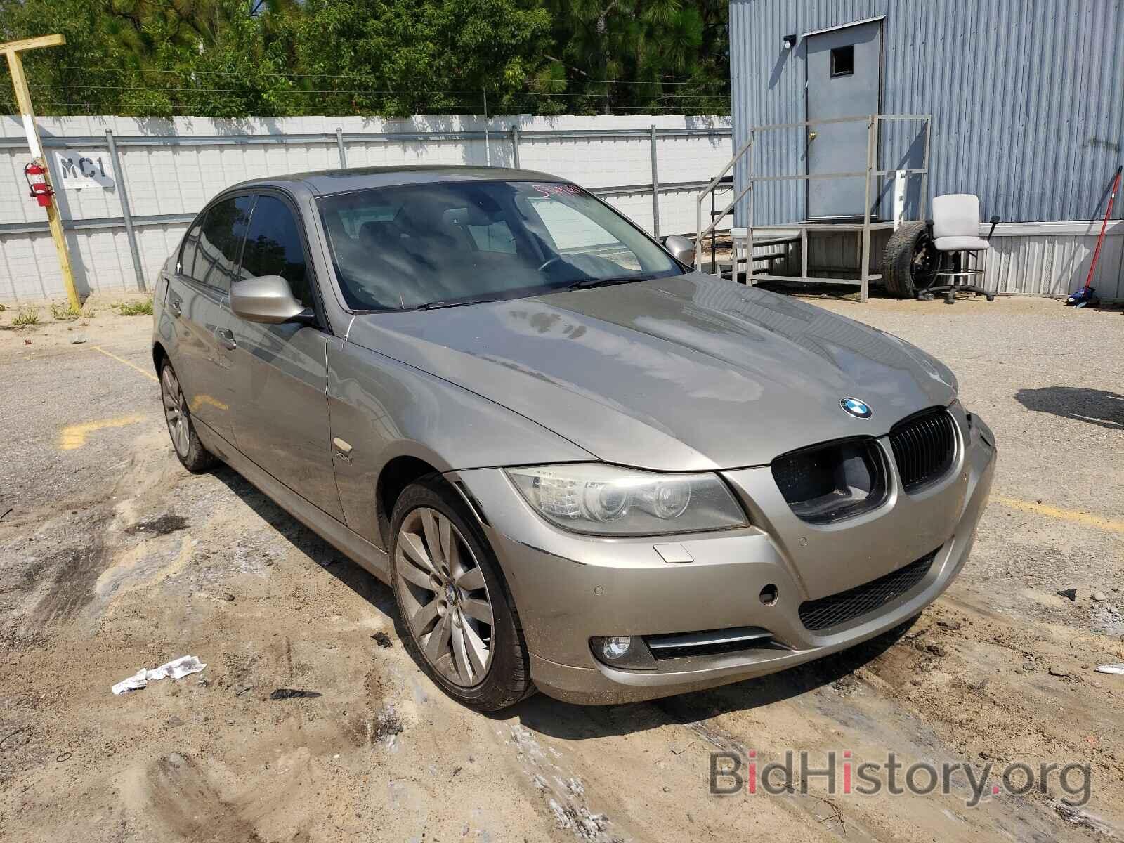 Photo WBAPL3C53AA408922 - BMW 3 SERIES 2010