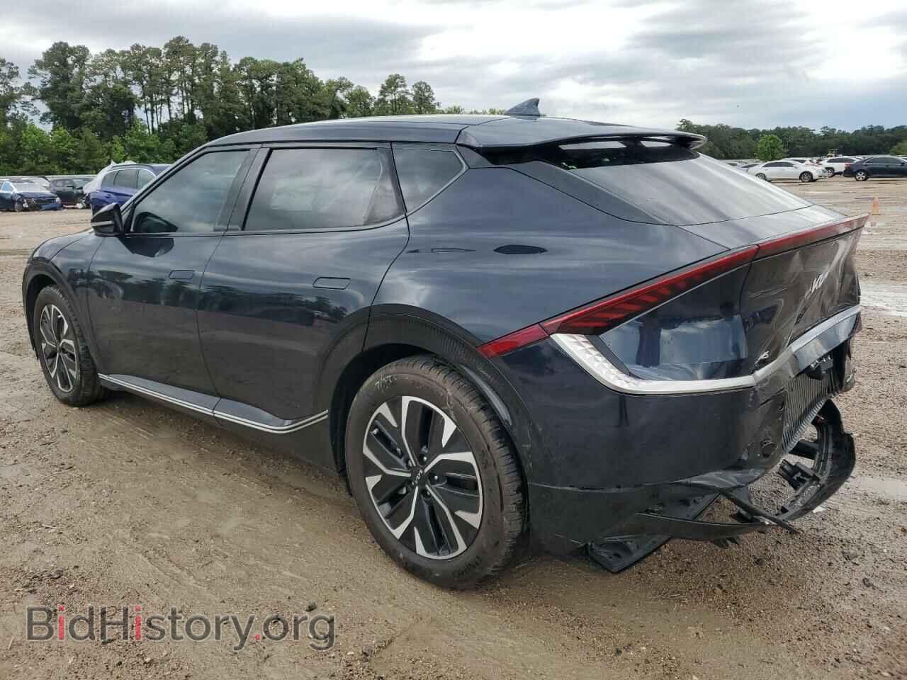 2023 KIA EV6 LIGHT - VIN: KNDC34LA7P5097890 - Photo 2