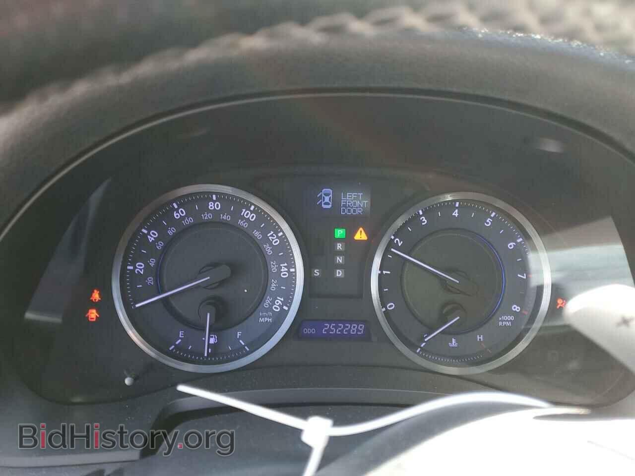 2011 LEXUS IS - VIN: JTHBF5C29B5148833 - Photo 9