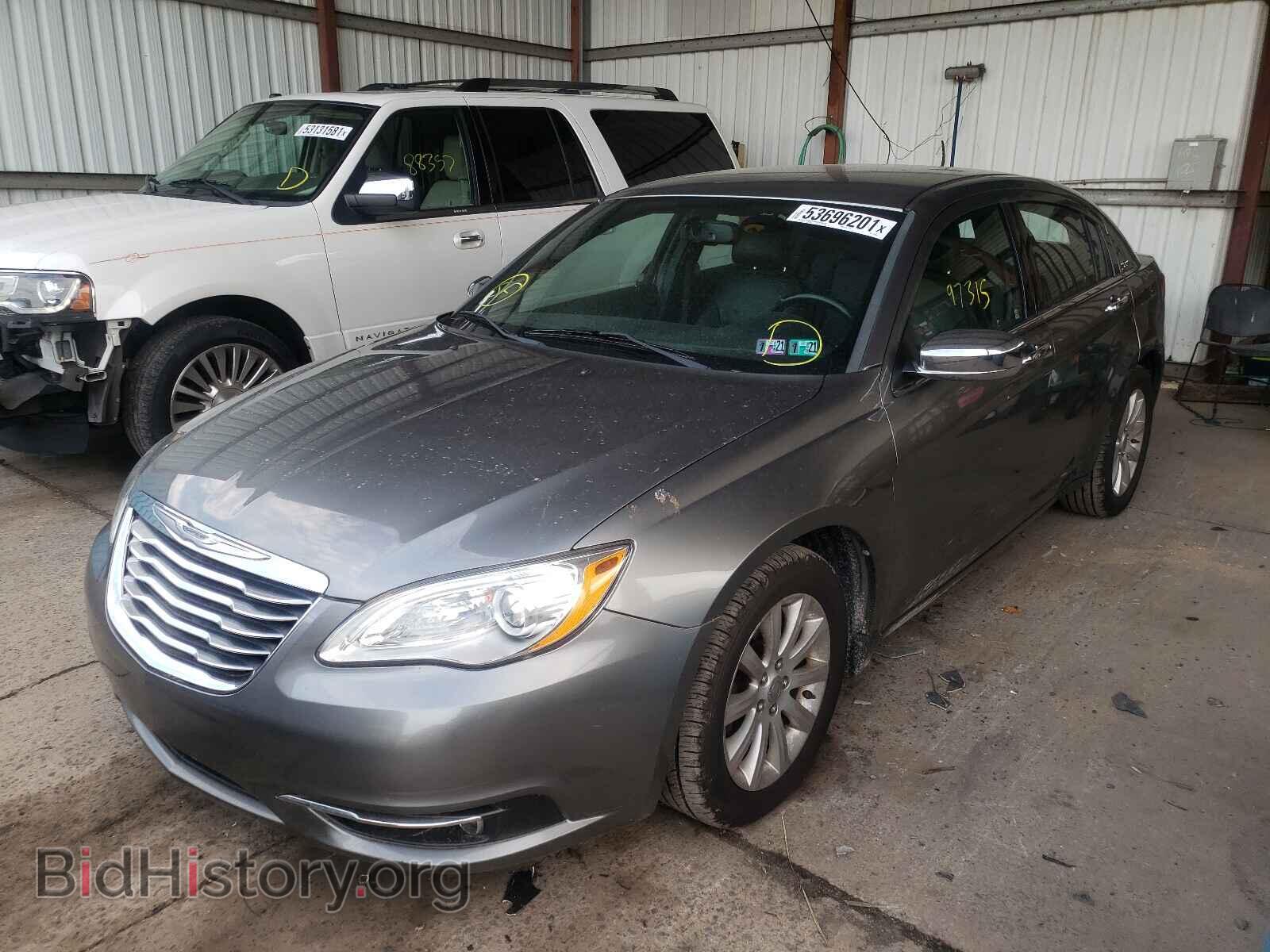 2013 CHRYSLER 200 - VIN: 1C3CCBCG1DN726939 - Photo 2