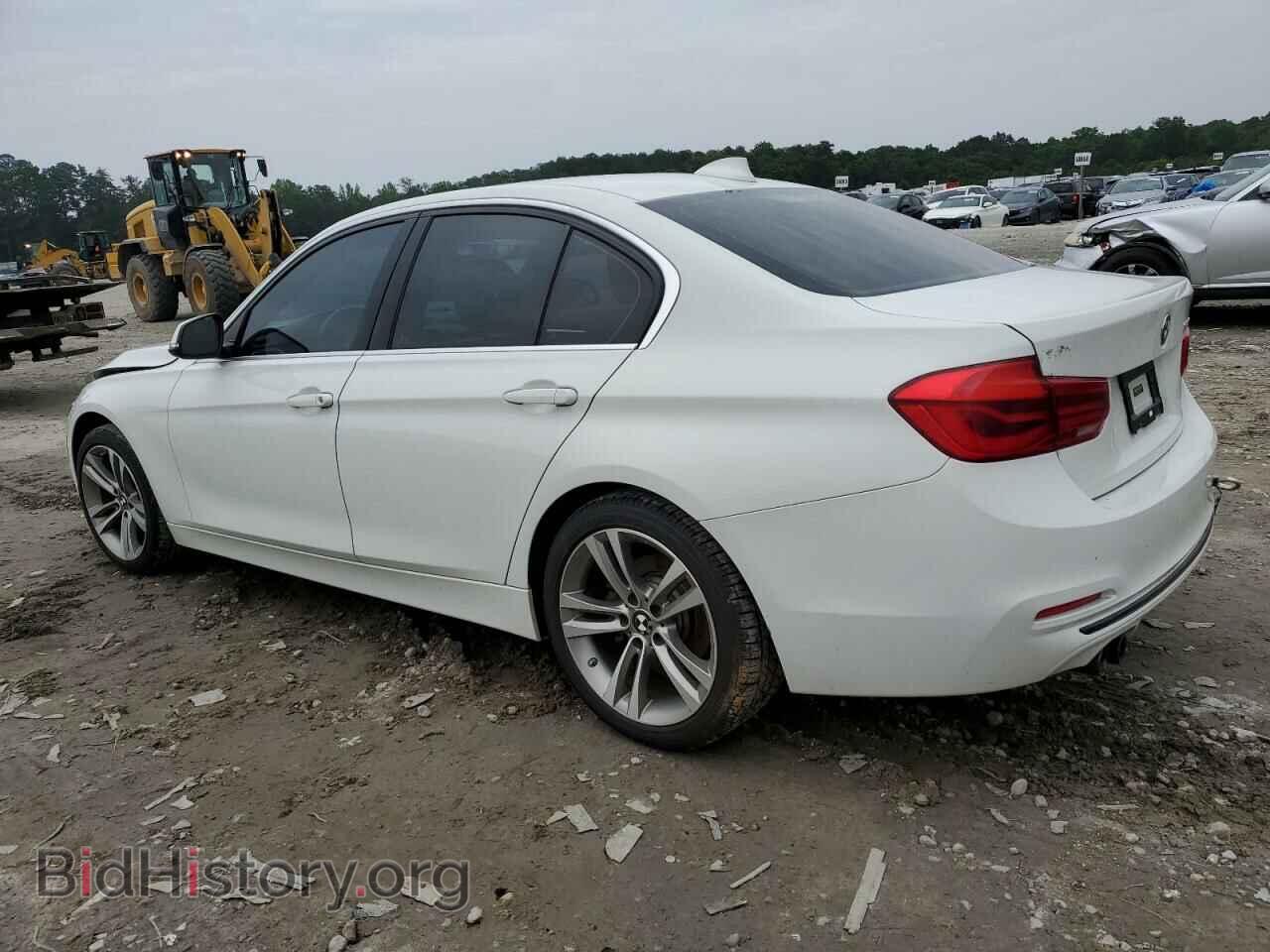 2018 BMW 3 SERIES - VIN: WBA8B9C55JAE22298 - Фото 2