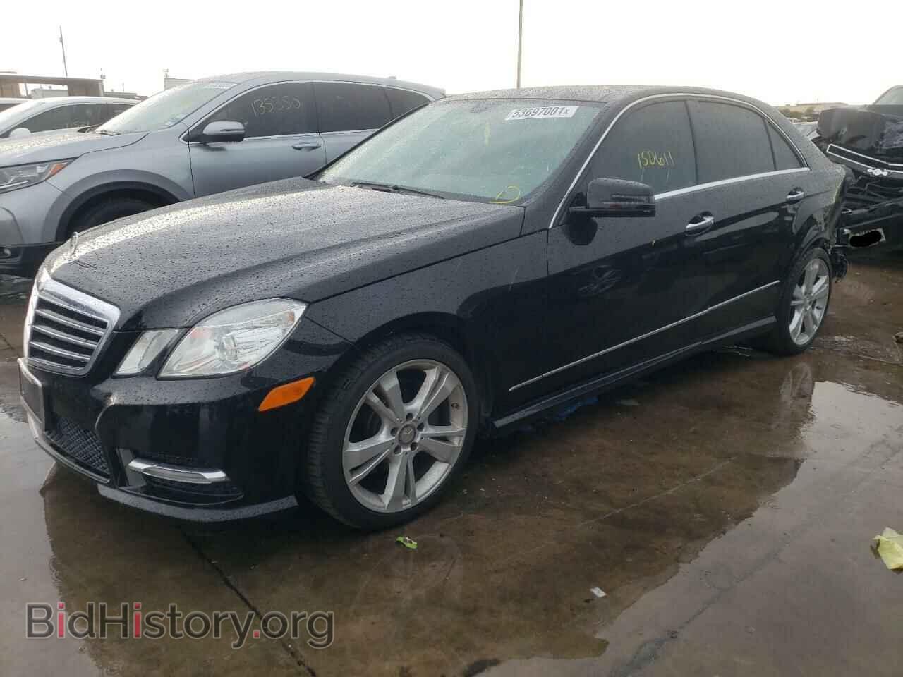 2013 MERCEDES-BENZ E-CLASS - VIN: WDDHF5KB8DA772460 - Фото 2