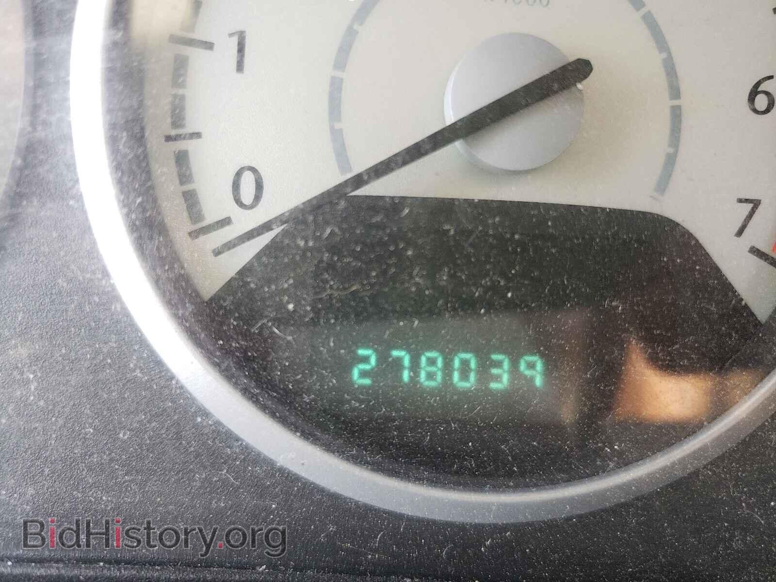 2008 CHRYSLER MINIVAN - VIN: 2A8HR44HX8R734705 - Фото 8