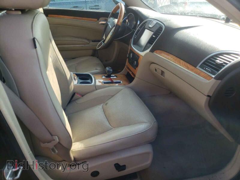 2012 Chrysler 300 (VIN 2C3CCACG2CH231795) — фото 5 из 10