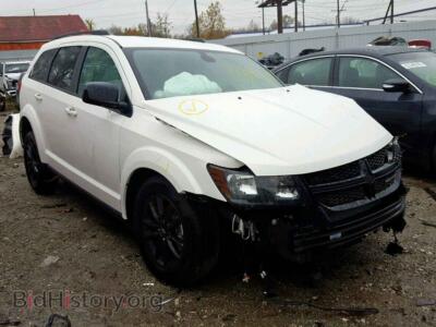 2019 Dodge JOURNEY SE, белый — VIN 3C4PDCBB4KT804200, Copart