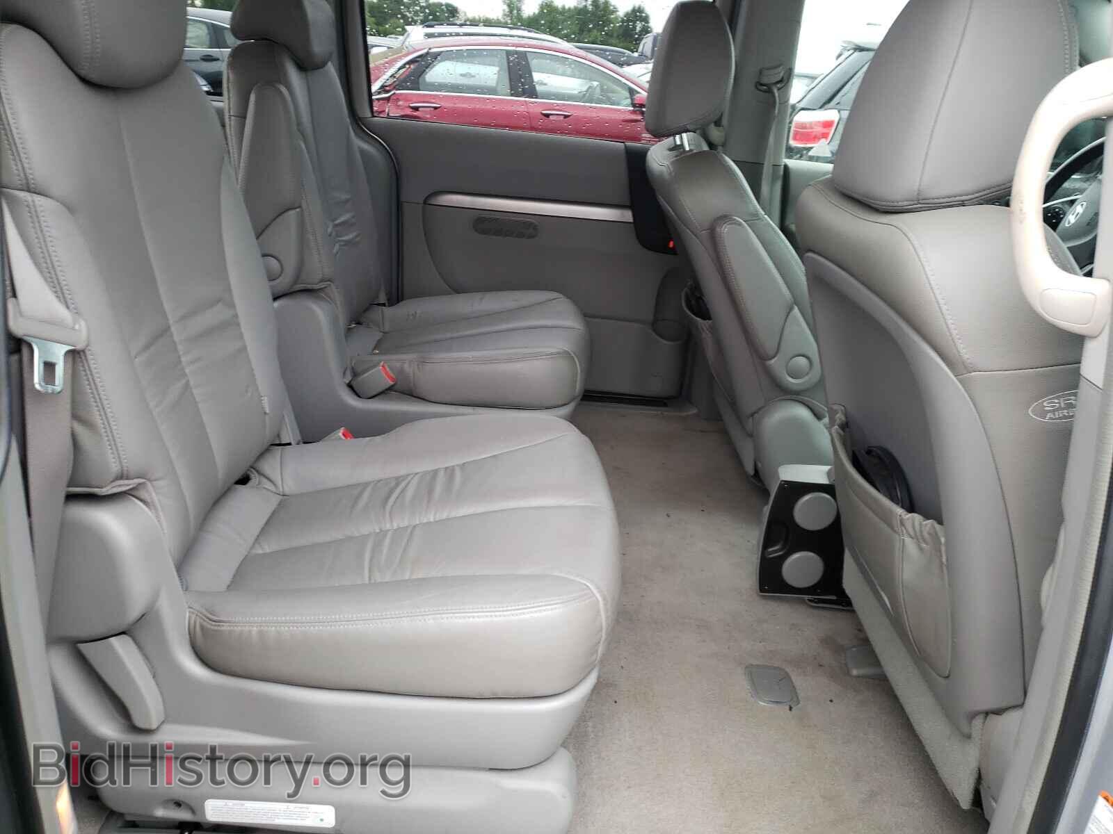2007 HYUNDAI ENTOURAGE - VIN: KNDMC233976018675 - Фото 6