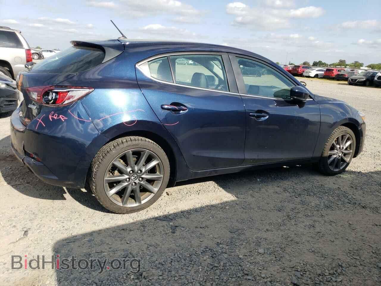 2018 MAZDA 3 - VIN: 3MZBN1L32JM272177 - Фото 3