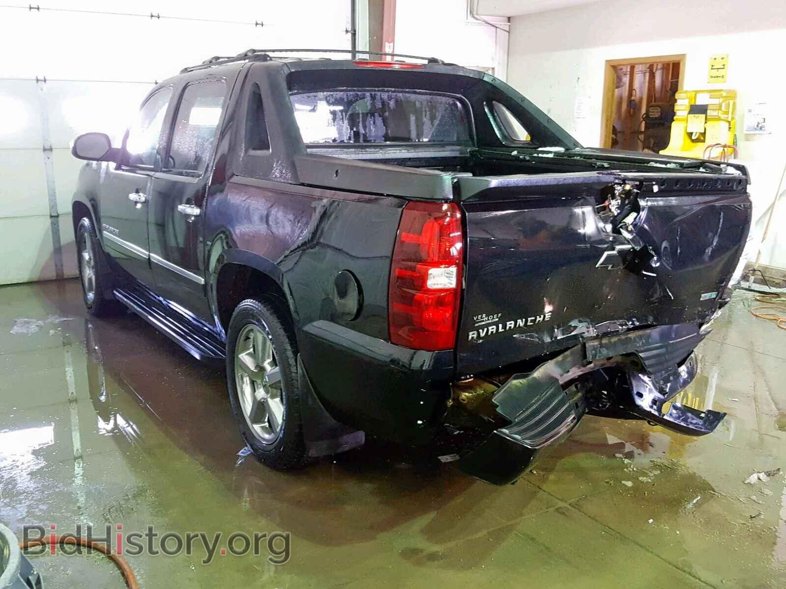 2011 CHEVROLET AVALANCHE - VIN: 3GNTKGE35BG220081 - Фото 3