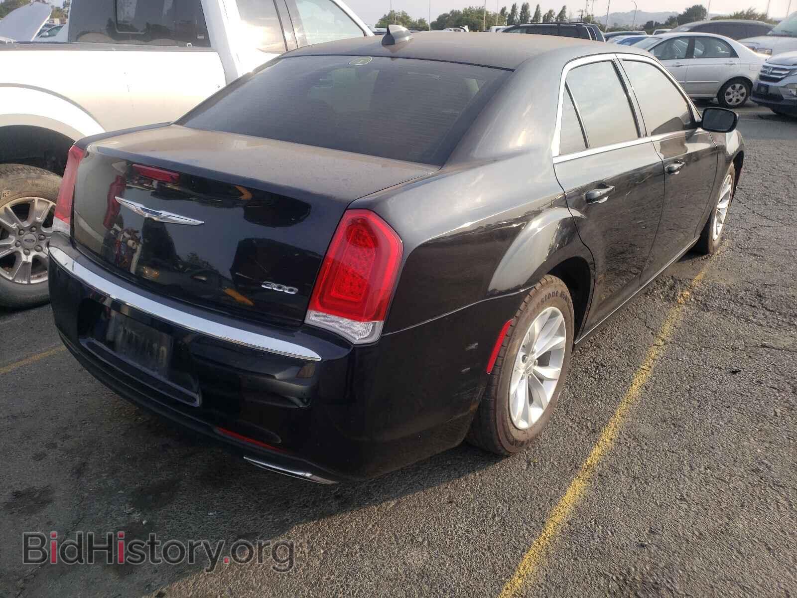 2015 CHRYSLER 300 - VIN: 2C3CCAAG2FH872226 - Фото 4