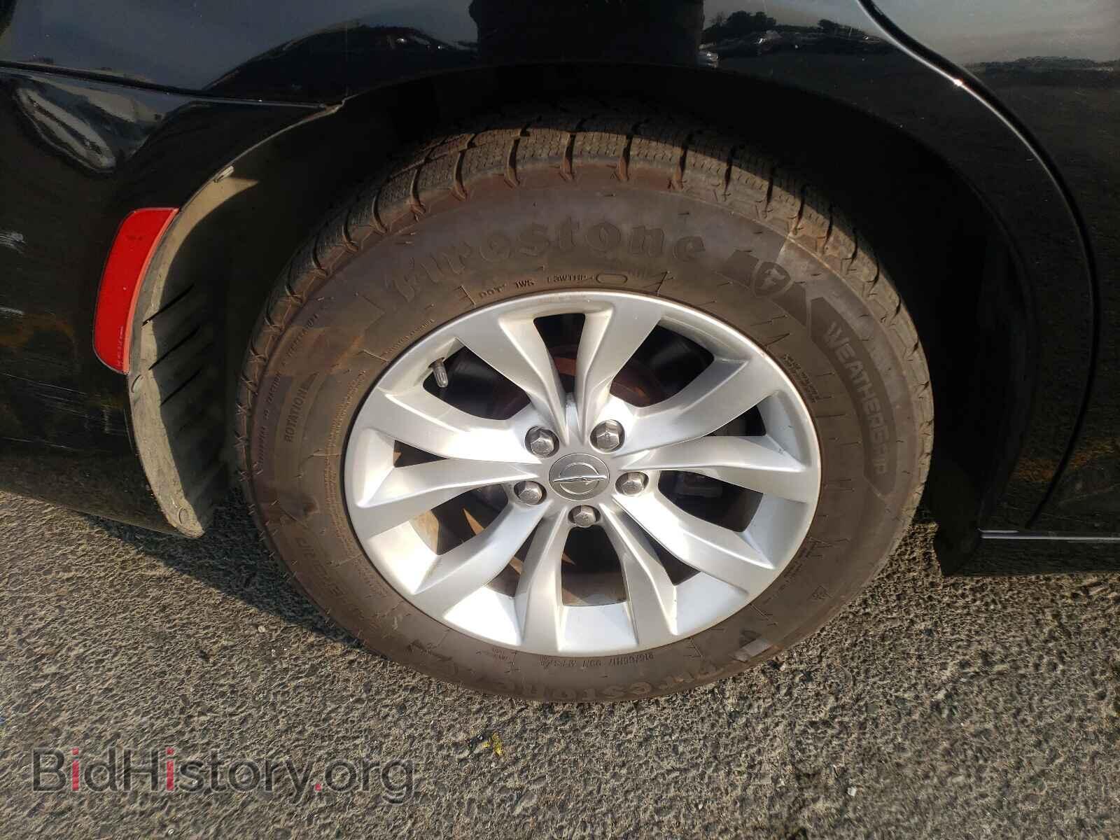 2015 CHRYSLER 300 - VIN: 2C3CCAAG2FH872226 - Фото 9
