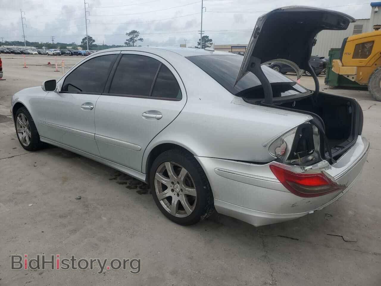 2007 MERCEDES-BENZ E-CLASS - VIN: WDBUF87XX7B139633 - Фото 2