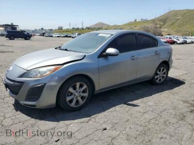 2011 Mazda 3 I, серебристый — VIN JM1BL1VG8B1450651, Copart