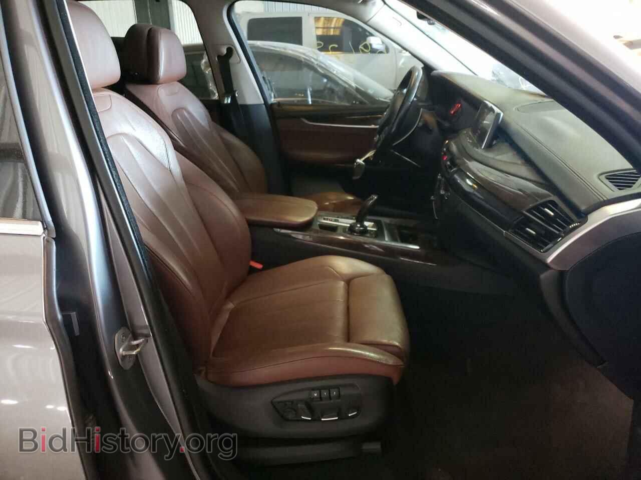 2014 BMW X5 - VIN: 5UXKR0C53E0C28329 - Фото 5
