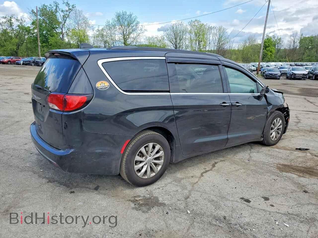 2018 CHRYSLER PACIFICA - VIN: 2C4RC1FG7JR128557 - Photo 3