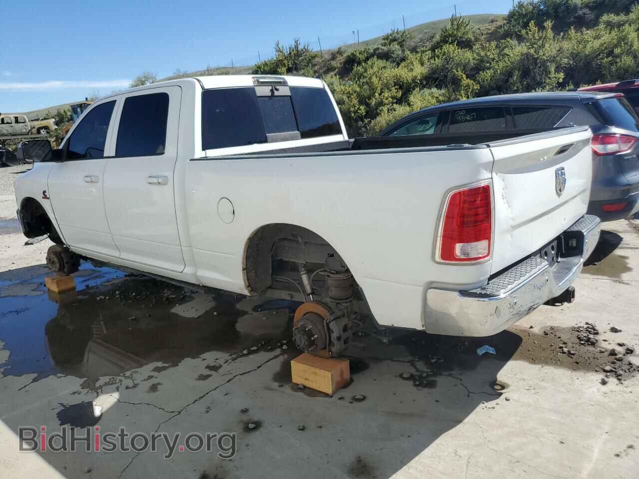 2017 RAM All Models - VIN: 3C6UR5DL9HG534539 - Photo 2