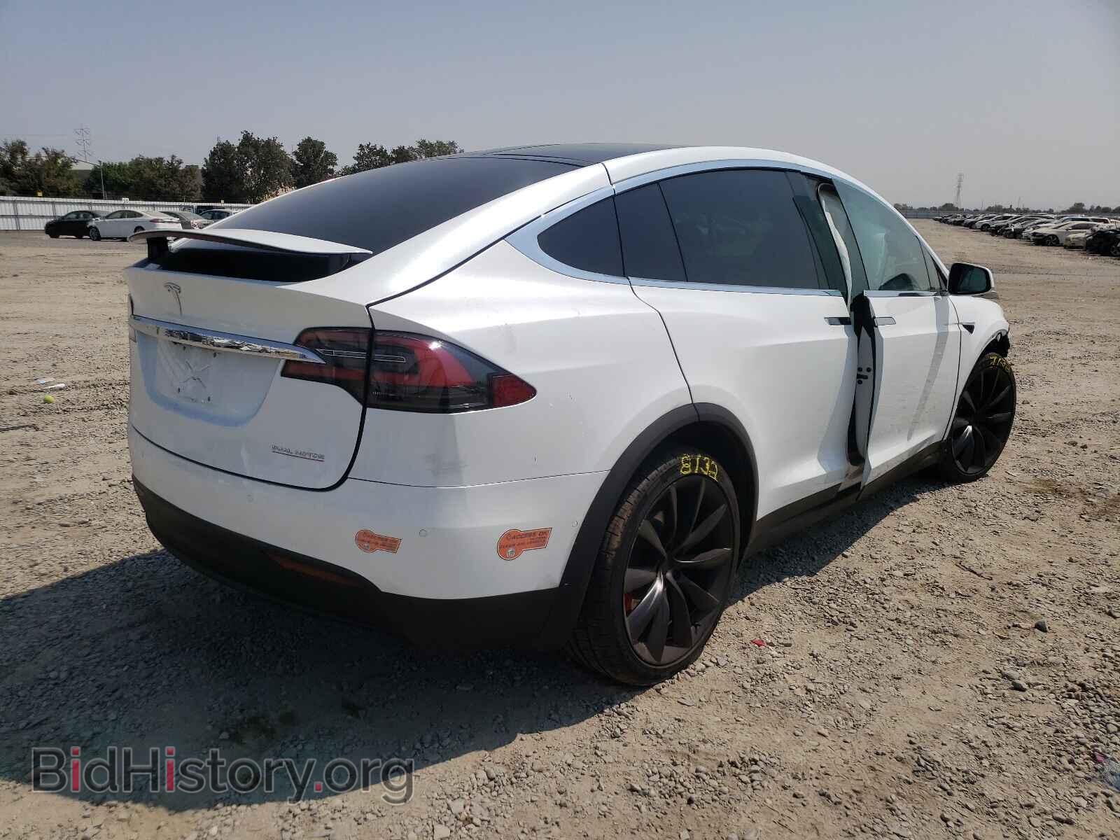 2020 TESLA MODEL X - VIN: 5YJXCDE44LF232132 - Photo 4
