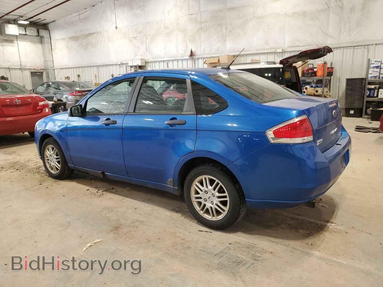 2011 FORD FOCUS - VIN: 1FAHP3FN7BW161079 - Фото 2