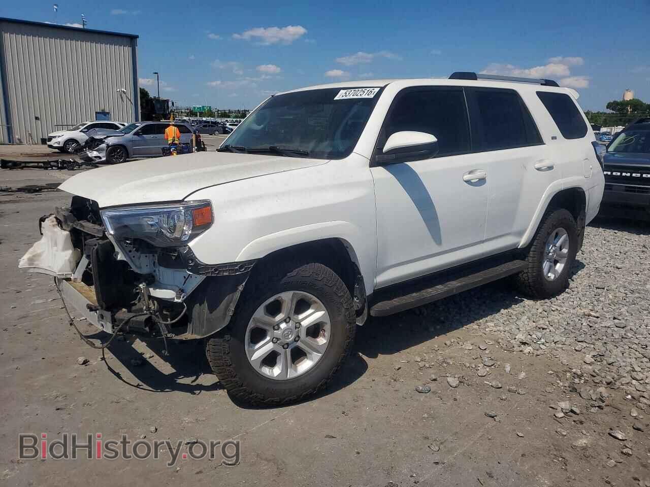 Фотография JTEMU5JR9P6139496 - TOYOTA 4RUNNER 2023