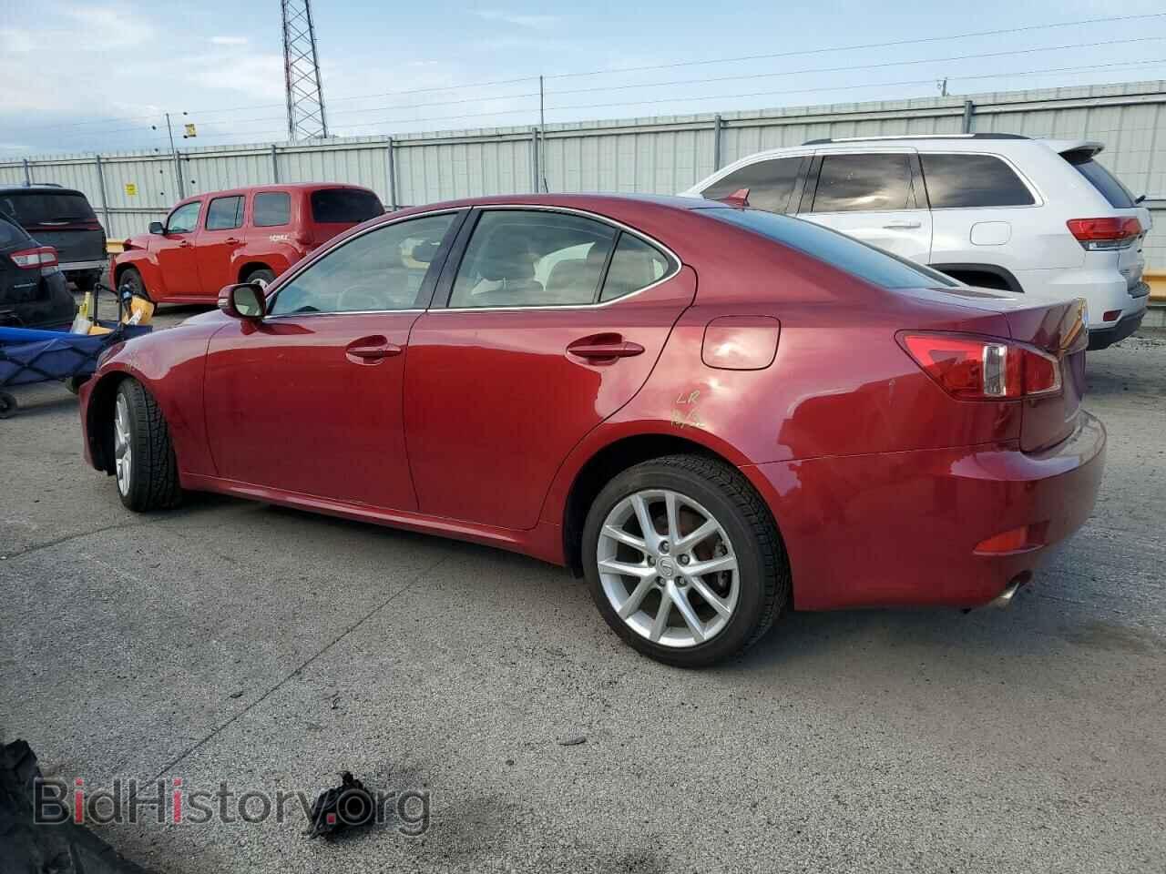 2011 LEXUS IS - VIN: JTHCF5C25B5051696 - Photo 2