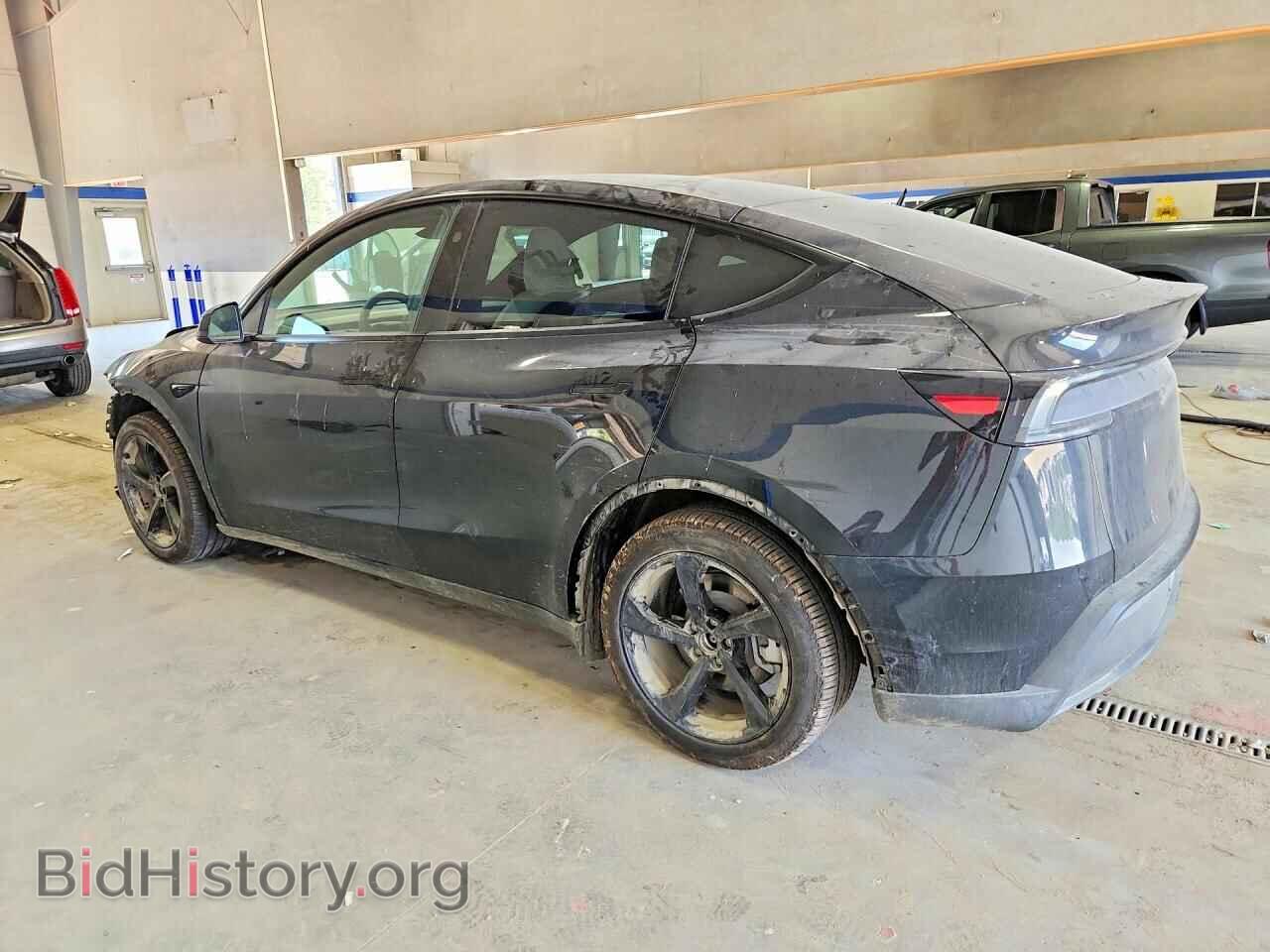 2026 TESLA MODEL Y - VIN: 7SAYGDEEXTA634450 - Фото 2