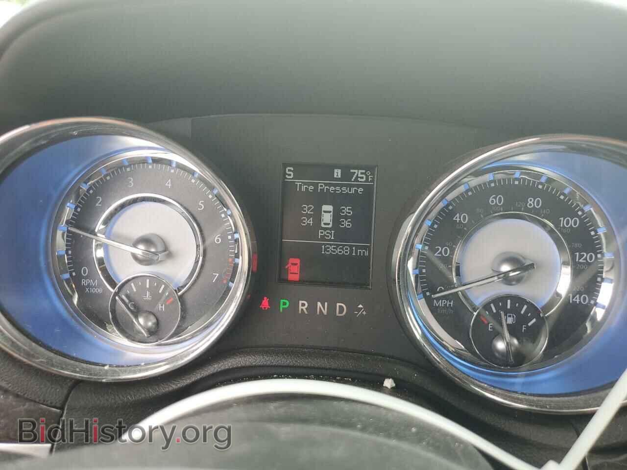 2011 CHRYSLER 300 - VIN: 2C3CA5CG7BH614157 - Фото 9