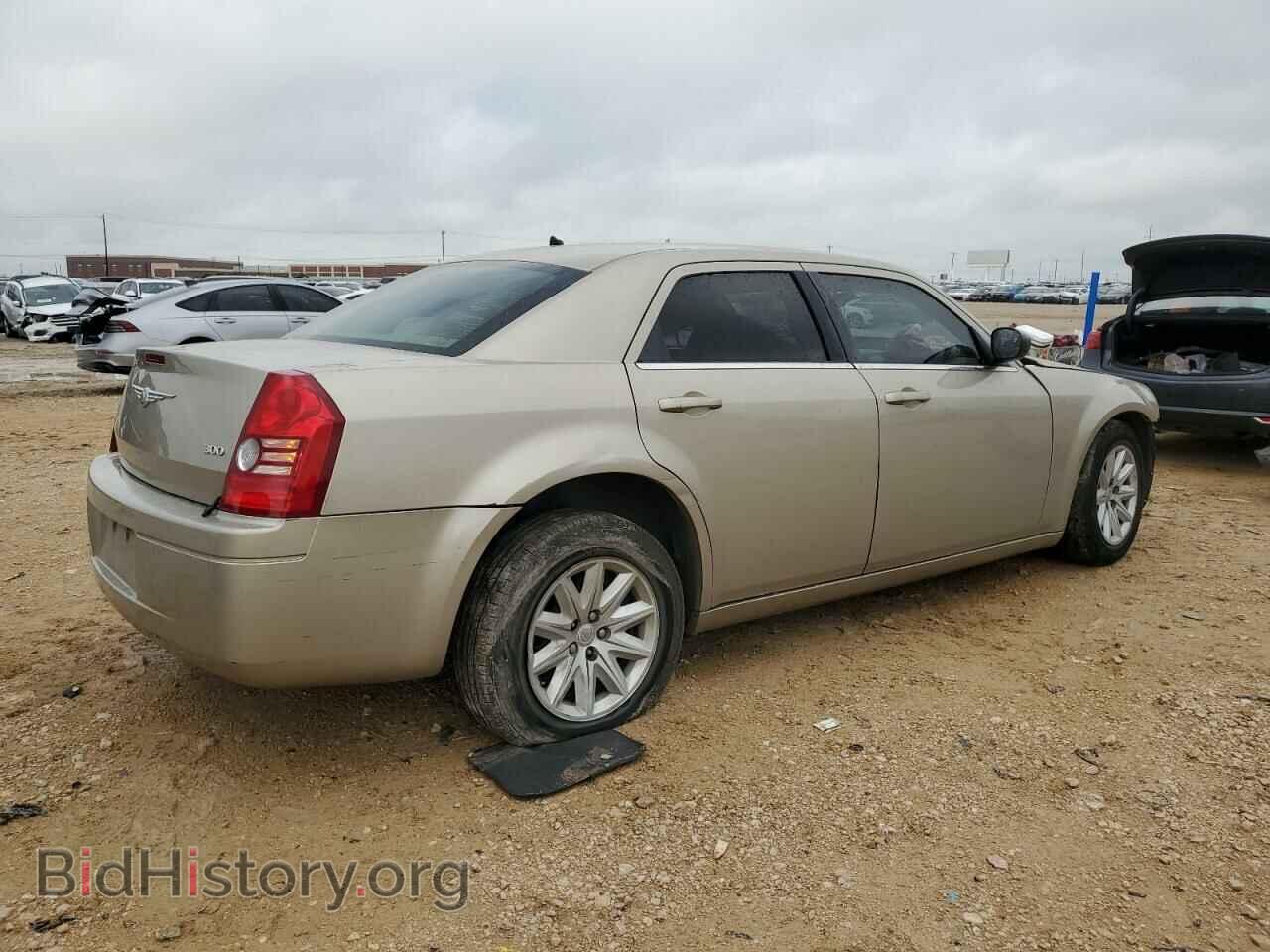 2008 CHRYSLER 300 - VIN: 2C3KA43R48H158991 - Фото 3