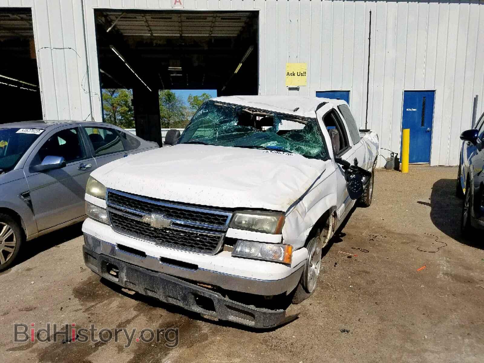 2006 CHEVROLET SILVERADO - VIN: 1GCEC19T76Z137747 - Фото 2