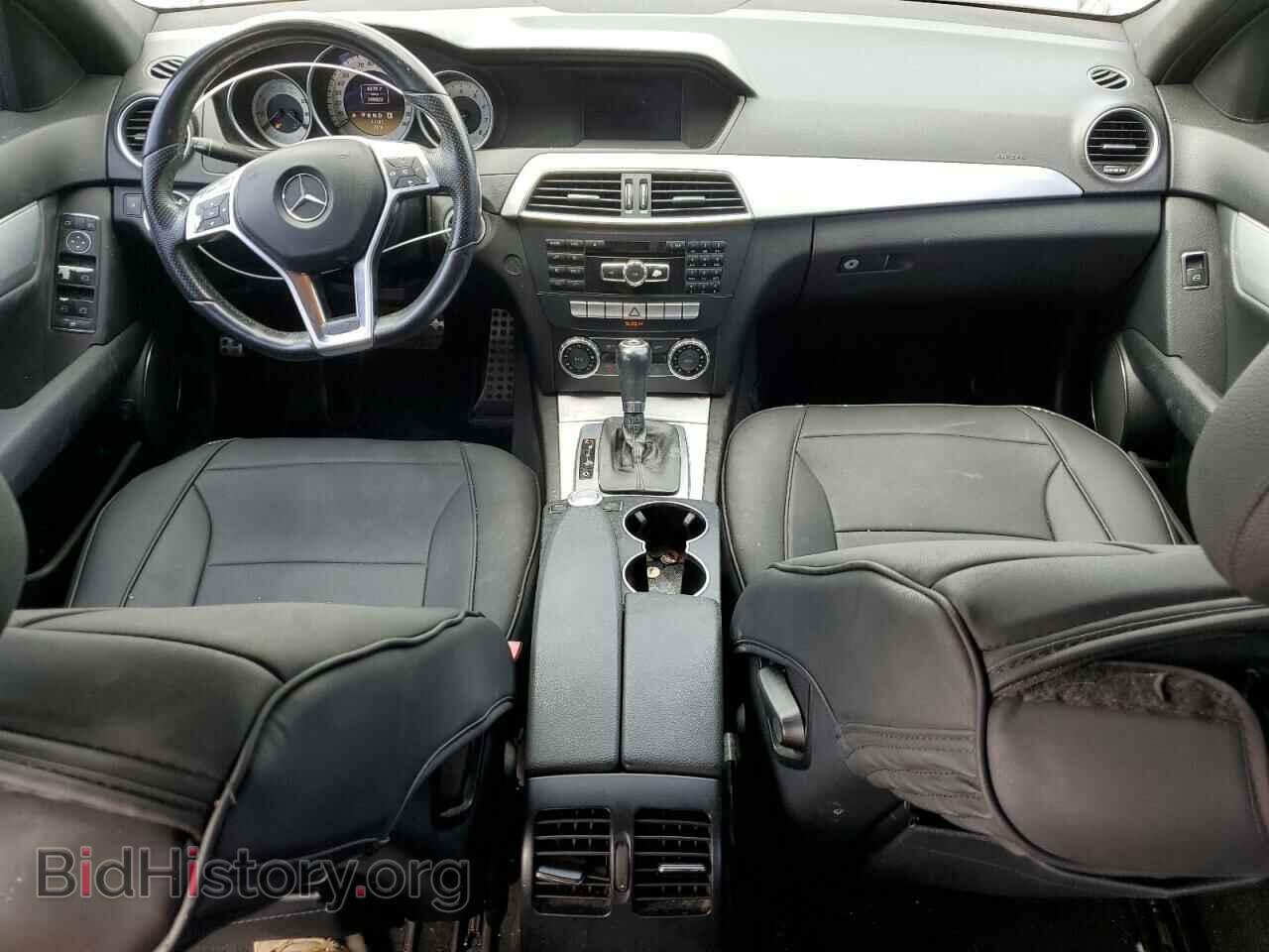 2012 MERCEDES-BENZ C-CLASS - VIN: WDDGF4HB7CA643881 - Фото 8