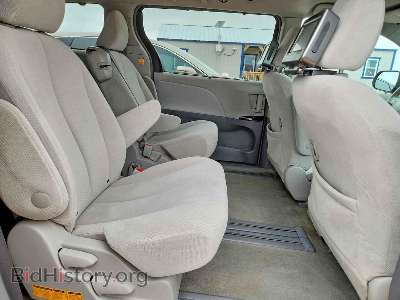 2013 TOYOTA SIENNA - VIN: 5TDKK3DC8DS320744 - Фото 11