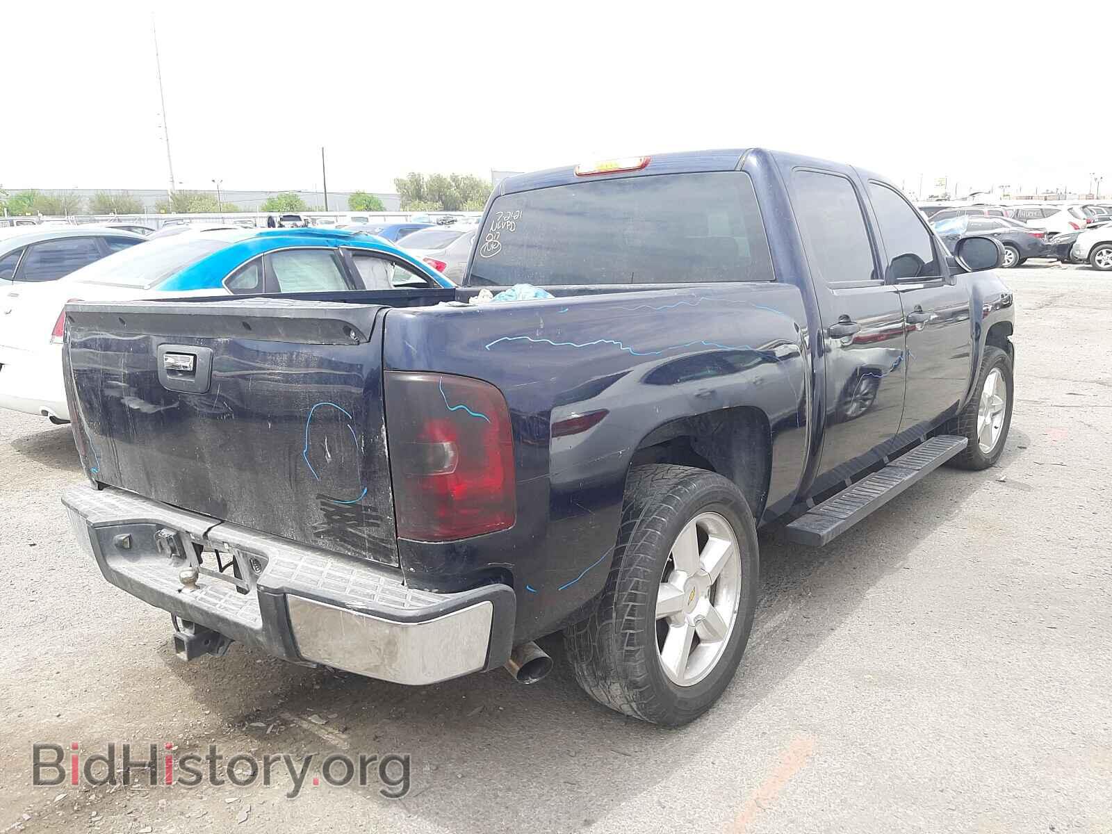2007 CHEVROLET SILVERADO - VIN: 2GCEC13C571523327 - Фото 4