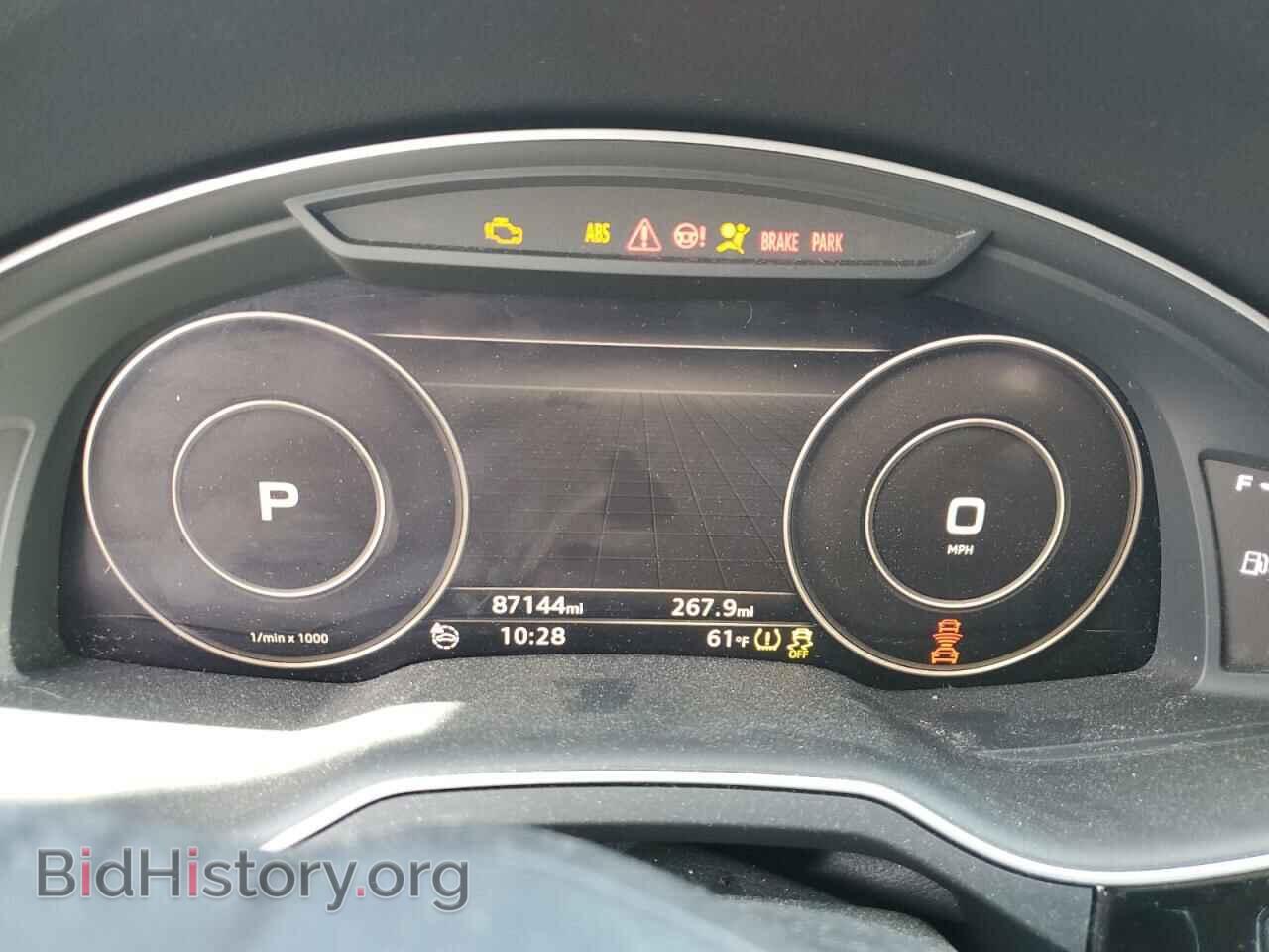 2017 AUDI Q7 - VIN: WA1VAAF76HD010589 - Фото 9