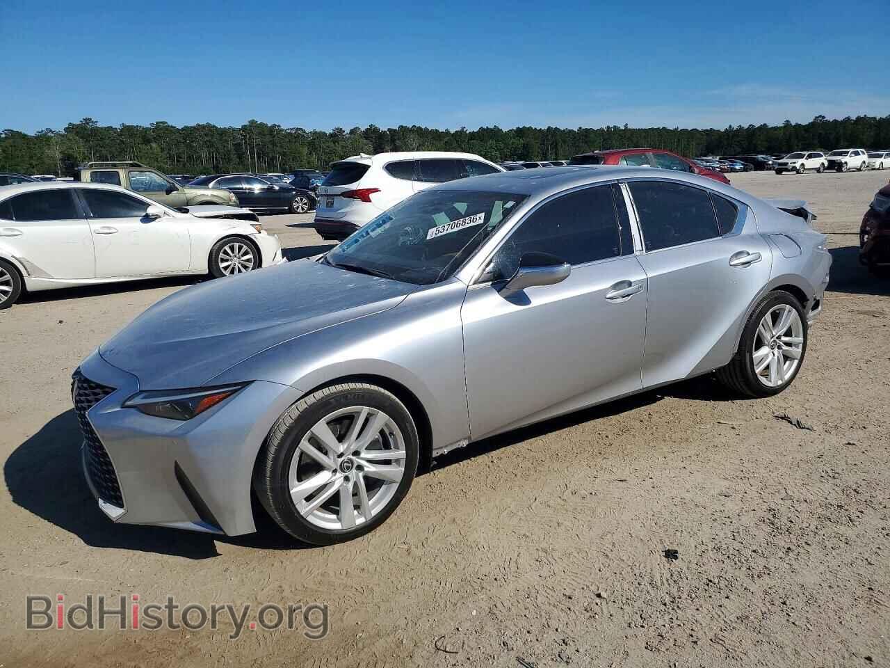 Фотография JTHCA1D22R5129917 - LEXUS IS 2024