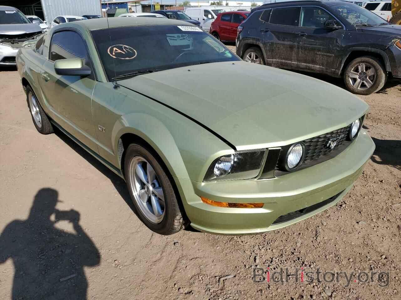 Photo 1ZVHT82H165113945 - FORD MUSTANG 2006