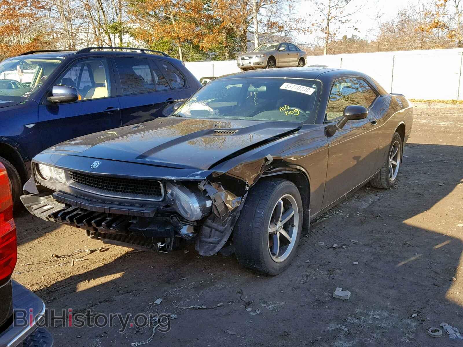 2010 DODGE CHALLENGER - VIN: 2B3CJ4DV9AH220016 - Photo 2