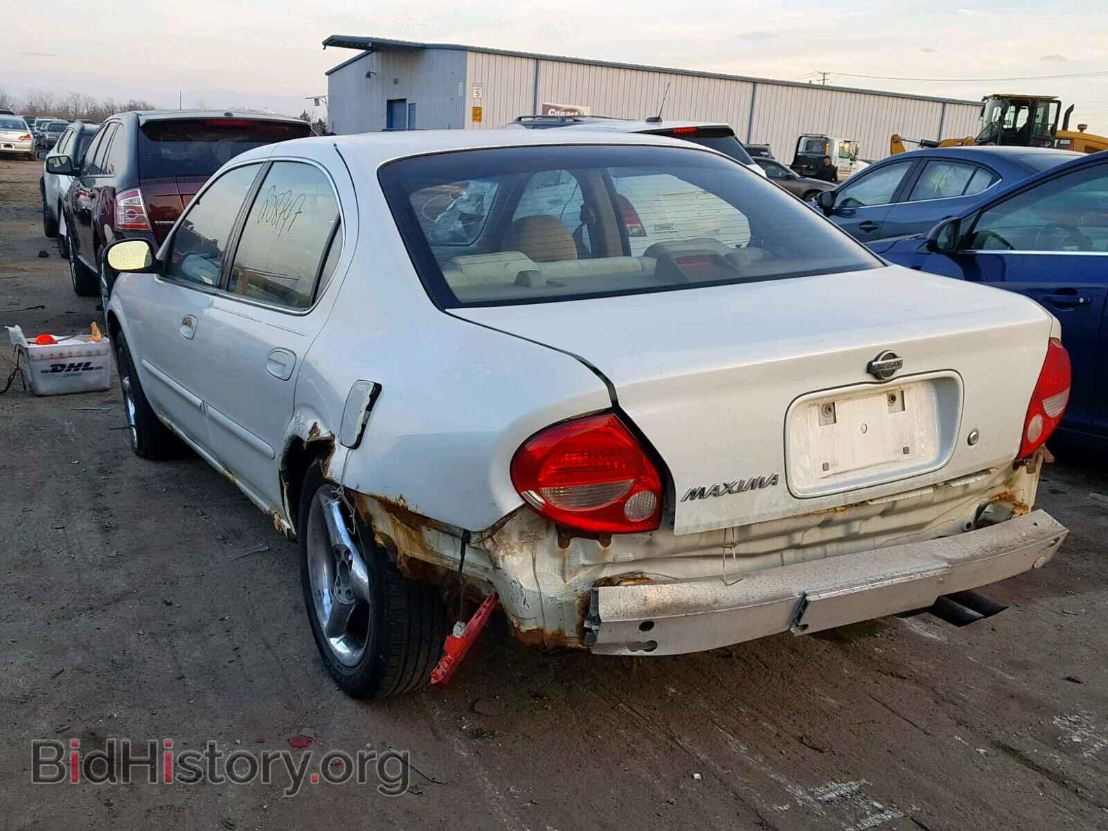2000 NISSAN MAXIMA - VIN: JN1CA31D2YT752079 - Photo 3