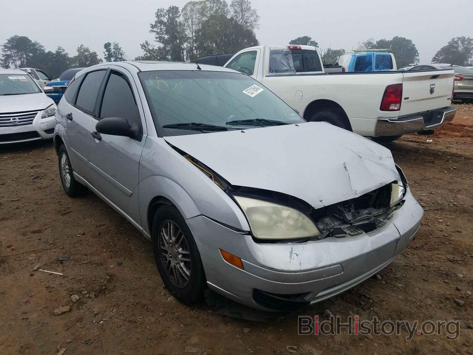 Photo 3FAFP37N65R145081 - FORD FOCUS 2005