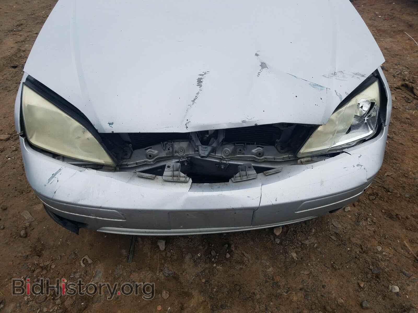 2005 FORD FOCUS - VIN: 3FAFP37N65R145081 - Фото 9