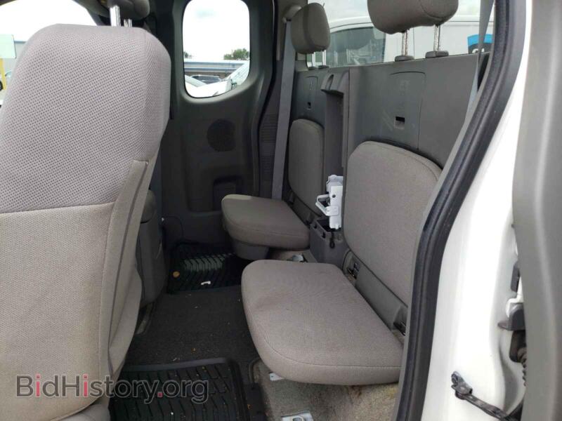 2014 Nissan FRONTIER (VIN 1N6BD0CT2EN772090) — фото 6 из 10