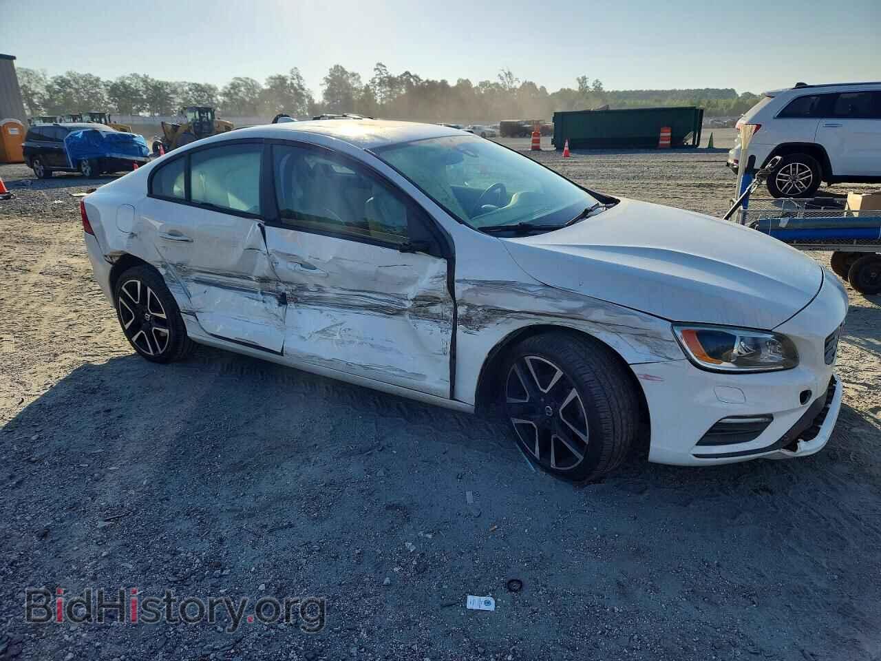 2017 VOLVO S60 - VIN: YV126MFL3H2434407 - Фото 4