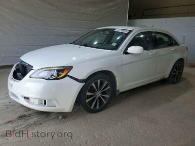 2012 Chrysler 200 Touring, белый — VIN 1C3CCBBGXCN257477, Copart