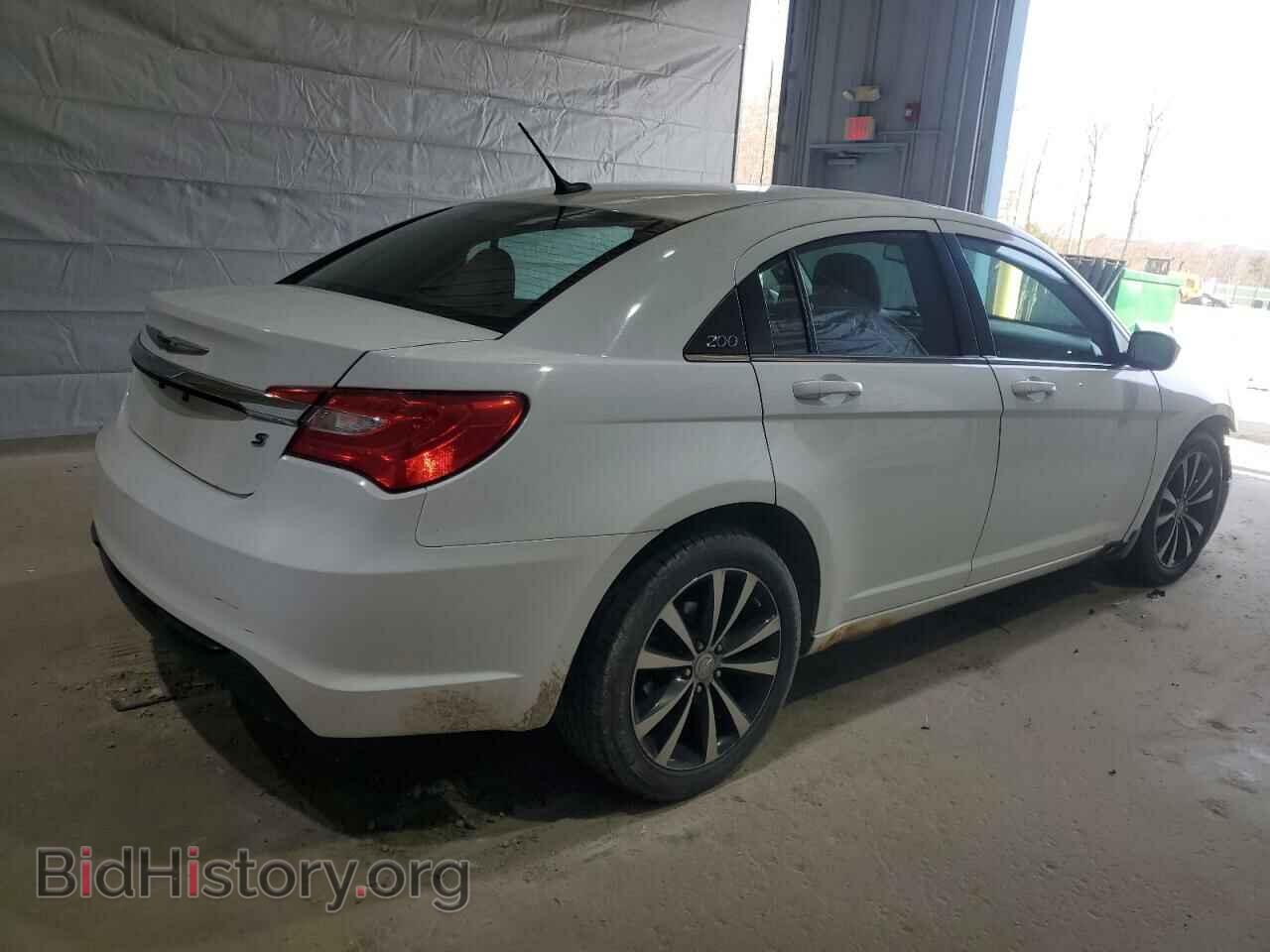 2012 CHRYSLER 200 - VIN: 1C3CCBBGXCN257477 - Фото 3