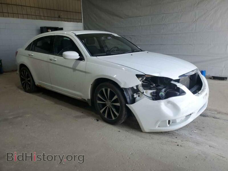 2012 Chrysler 200 (VIN 1C3CCBBGXCN257477) — photo 4 of 12